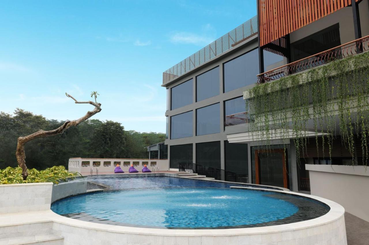 Fox Harris Hotel & Convention Banjarnegara Ngoại thất bức ảnh